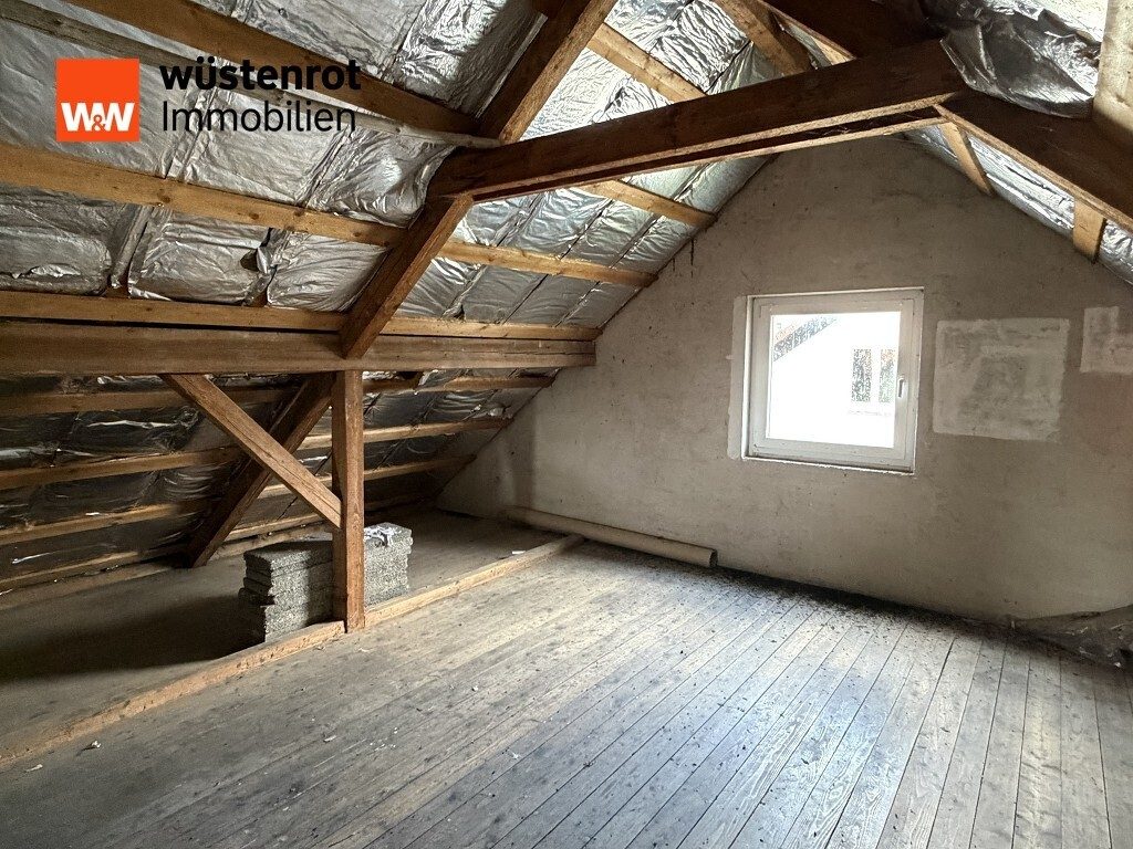 Immobilienangebot - Oberrot - Hausen - Alle - Zweifamilienhaus mit ausbaufähigem Dachgeschoss und schönem Garten