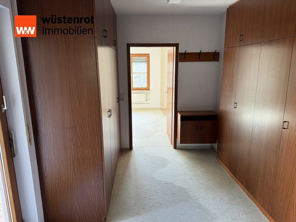 Immobilienangebot - Sulzbach-Laufen - Alle - Wohnhaus mit Einliegerwohnung und großartig viel Platz
- Eindrucksvolles Wohnen in idyllischer Umgebung -