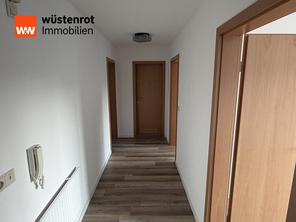 Immobilienangebot - Sulzbach-Laufen - Alle - Wohnhaus mit Einliegerwohnung und großartig viel Platz
- Eindrucksvolles Wohnen in idyllischer Umgebung -