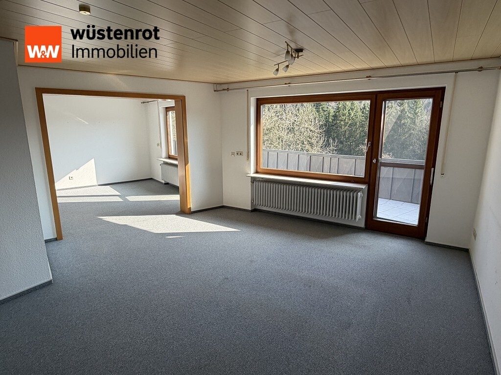 Immobilienangebot - Sulzbach-Laufen - Alle - Wohnhaus mit Einliegerwohnung und großartig viel Platz
- Eindrucksvolles Wohnen in idyllischer Umgebung -