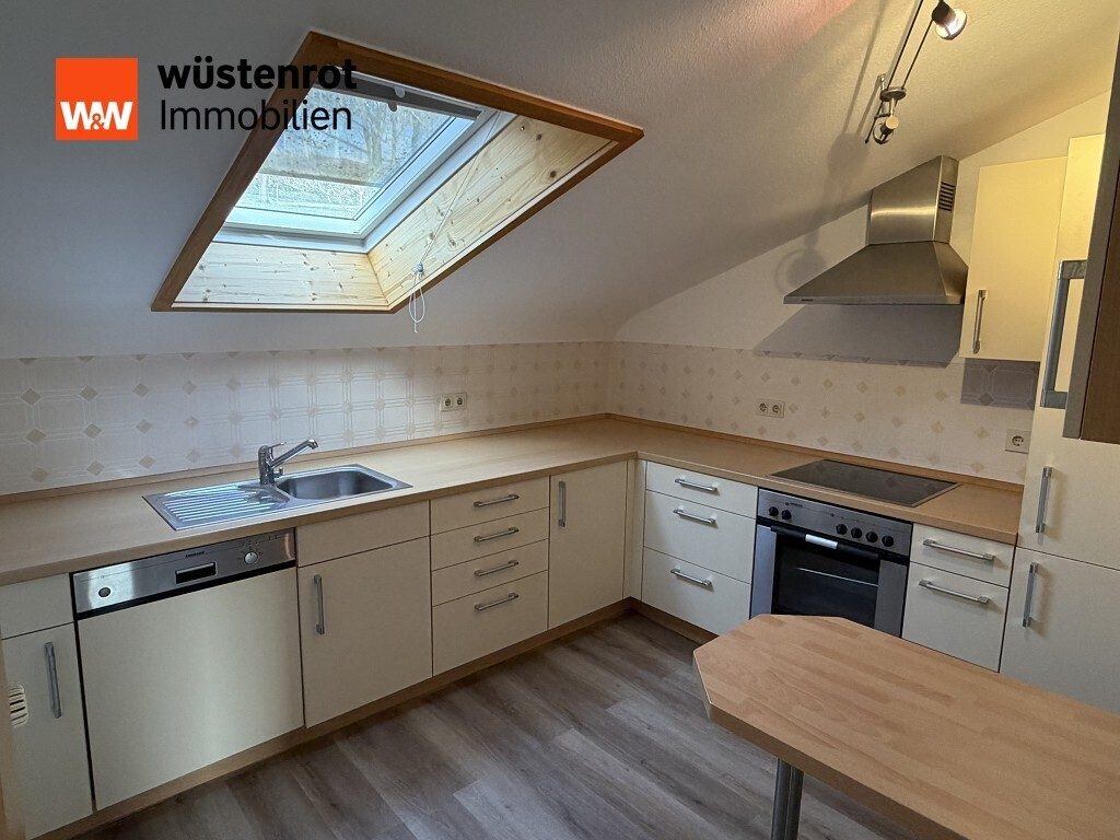 Immobilienangebot - Sulzbach-Laufen - Alle - Wohnhaus mit Einliegerwohnung und großartig viel Platz
- Eindrucksvolles Wohnen in idyllischer Umgebung -