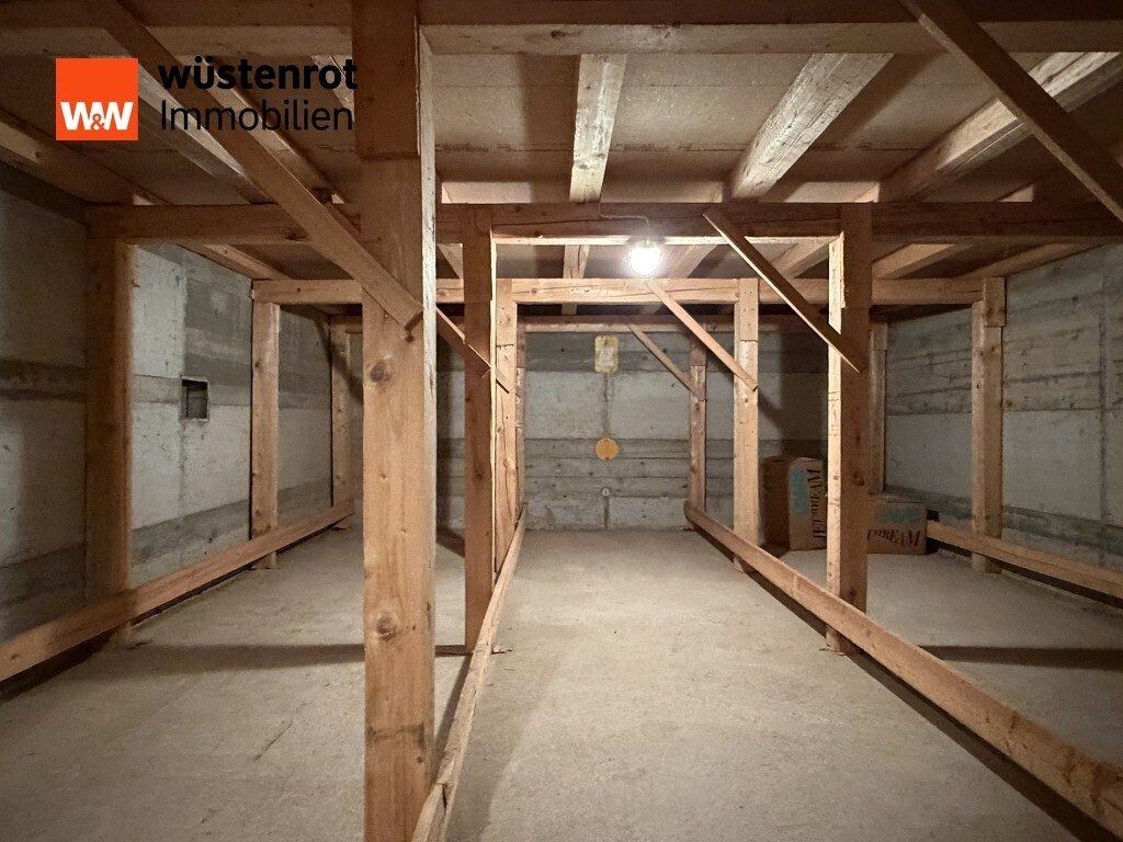 Immobilienangebot - Sulzbach-Laufen - Alle - Wohnhaus mit Einliegerwohnung und großartig viel Platz
- Eindrucksvolles Wohnen in idyllischer Umgebung -