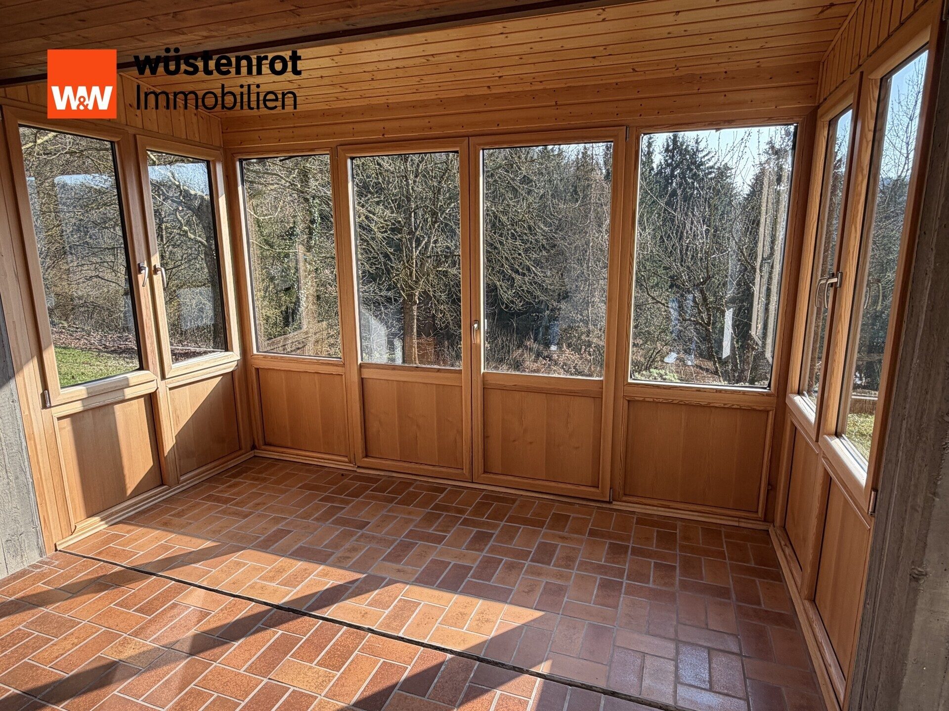Immobilienangebot - Sulzbach-Laufen - Alle - Wohnhaus mit Einliegerwohnung und großartig viel Platz
- Eindrucksvolles Wohnen in idyllischer Umgebung -