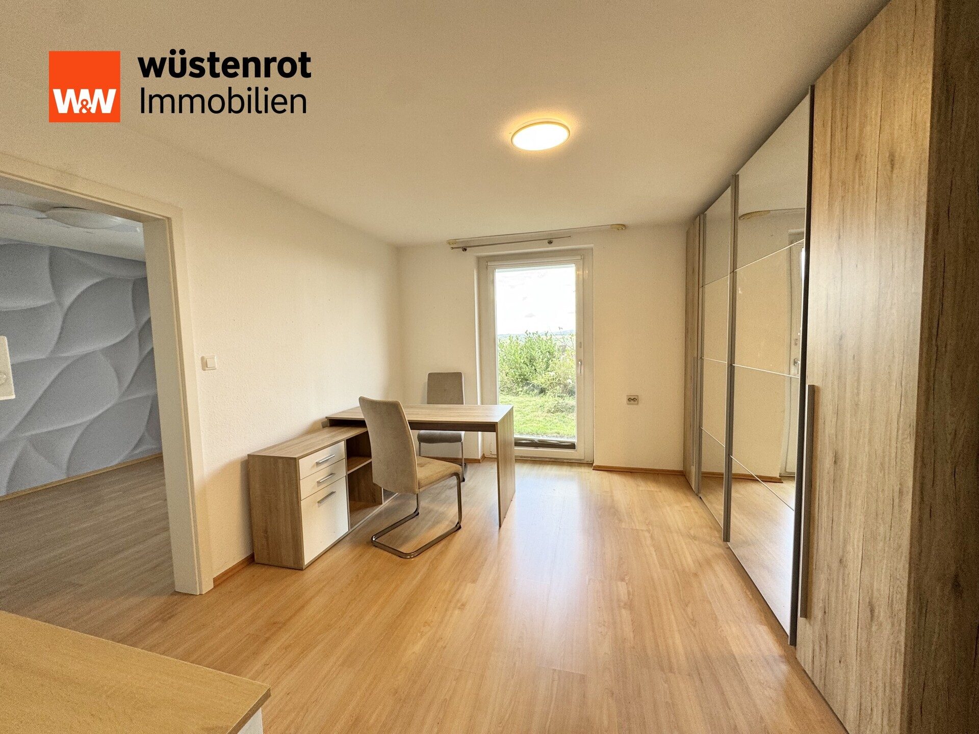Immobilienangebot - Weingarten - Alle - Traumhaus am Waldrand zur Nähe des Freibades von Weingarten