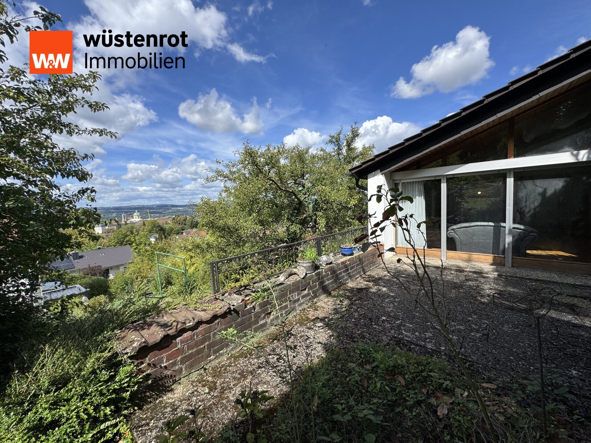Immobilienangebot - Weingarten - Alle - Traumhaus am Waldrand zur Nähe des Freibades von Weingarten
