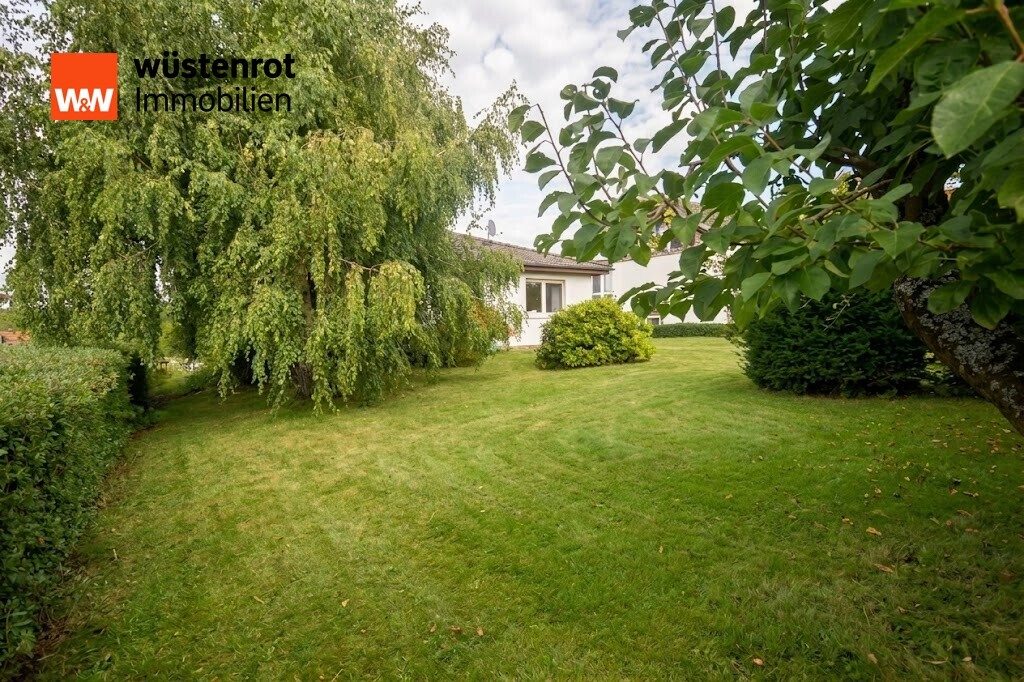 Immobilienangebot - Hohenroda / Ausbach - Alle - Bungalow mit Garten, Garage und Weitblick in Hohenroda-Ausbach: Ihr Projekt auf 789 m²
