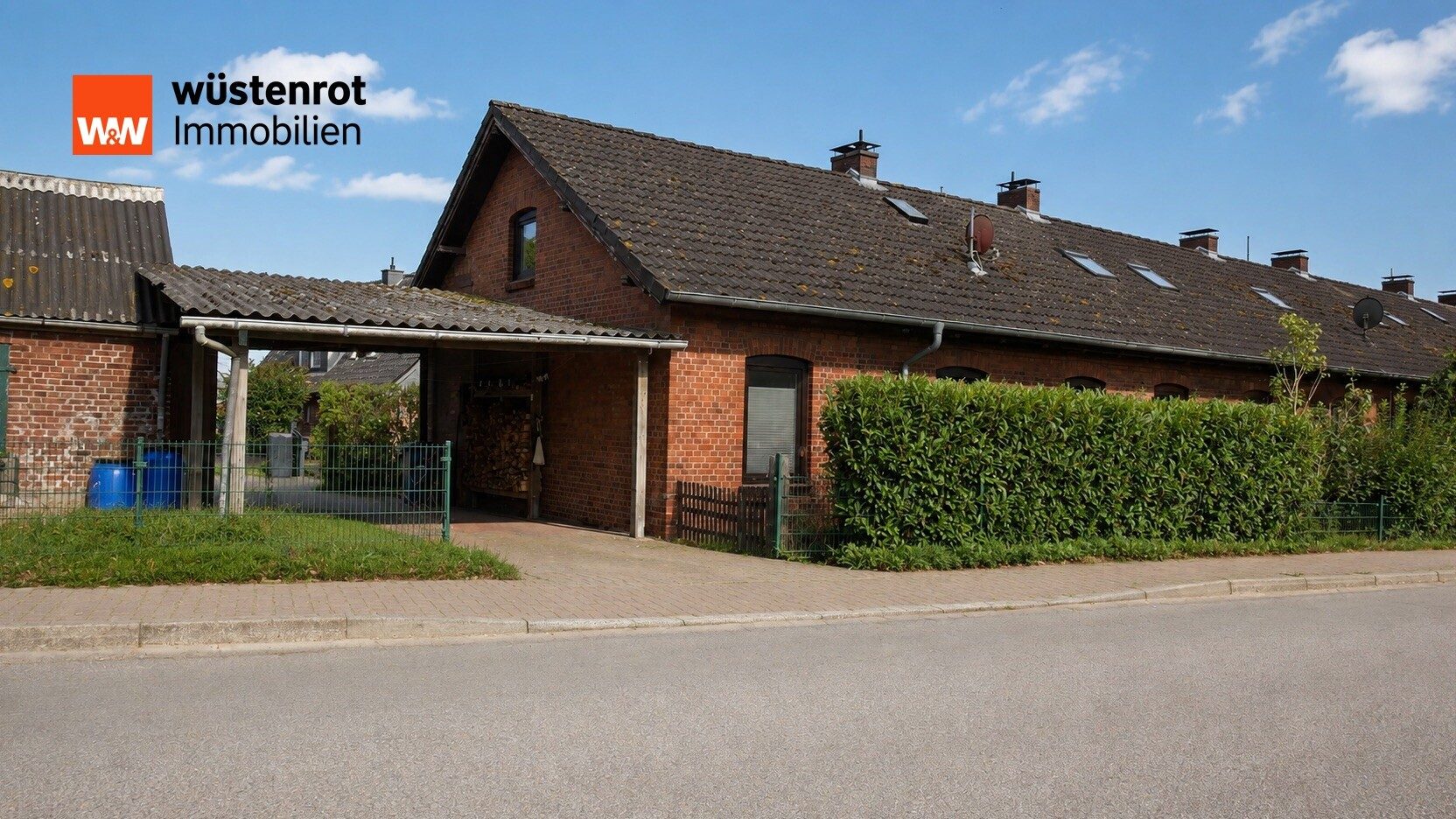 Immobilienangebot - Traventhal - Alle - Historischer Charme trifft modernes Wohnen – besonderes REH mit Loftcharakter in Traventhal