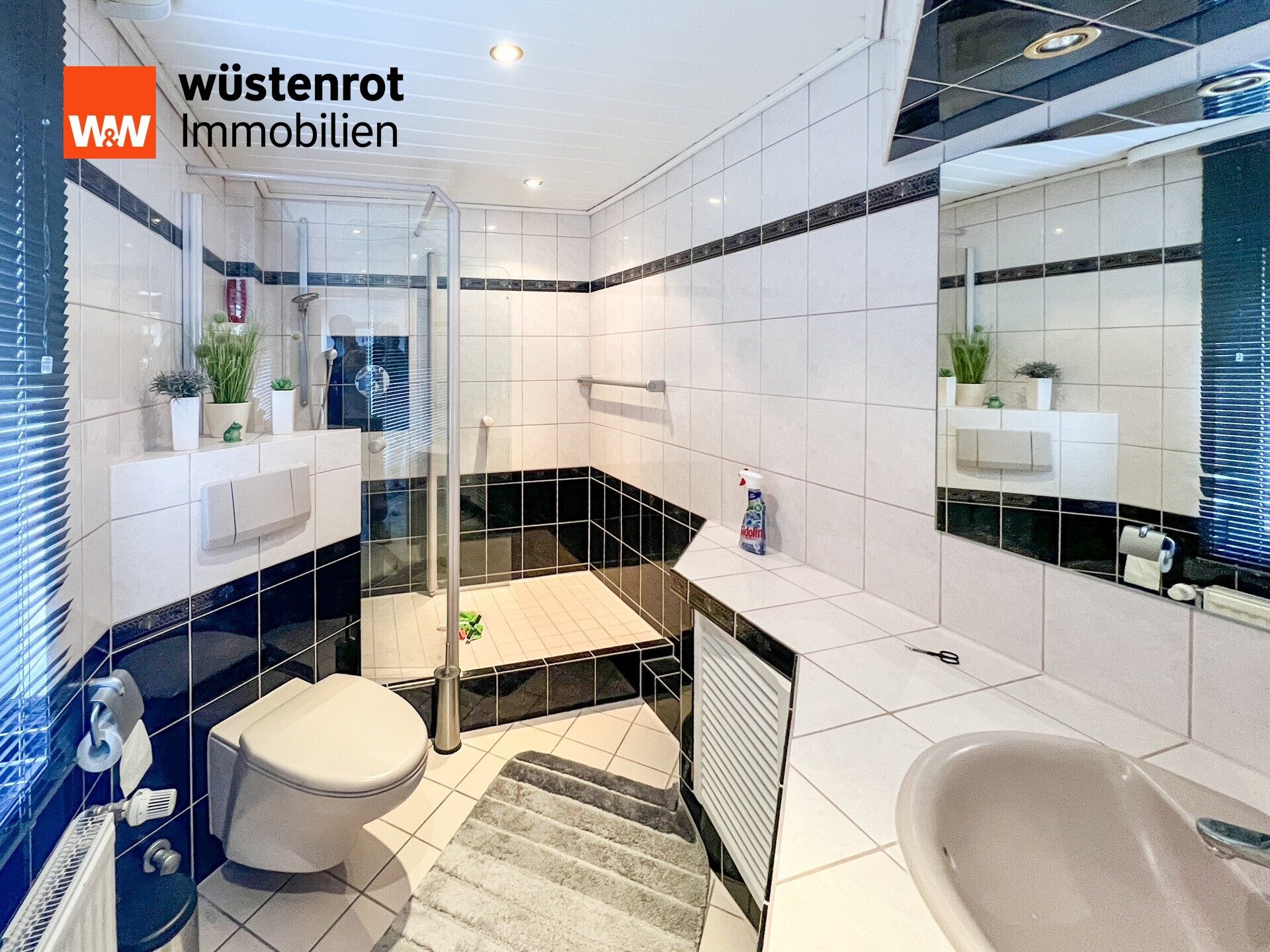 Immobilienangebot - Seesen - Alle - Schickes, modernisiertes 2-Familienhaus