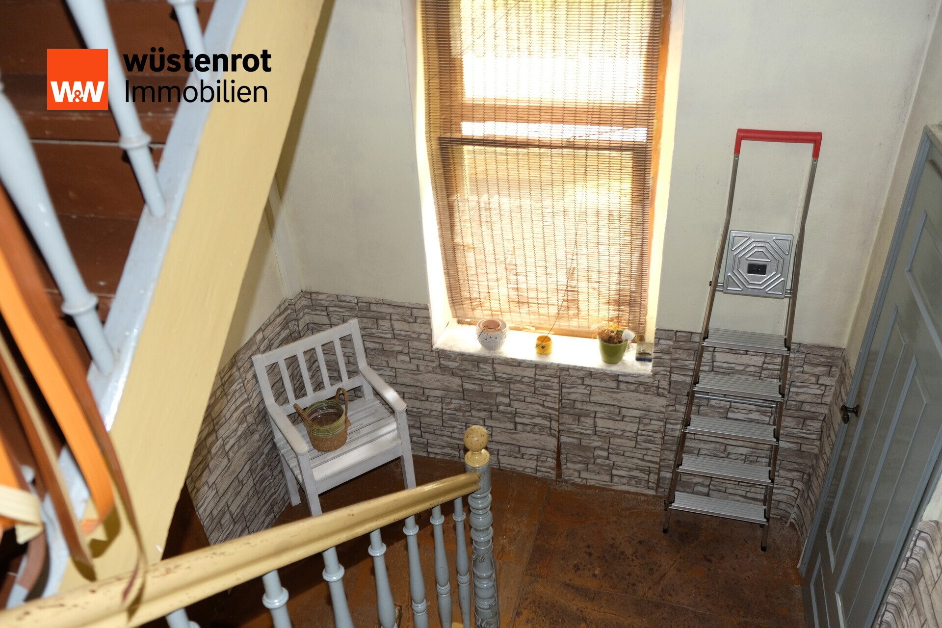 Immobilienangebot - Lunzenau / Cossen - Alle - Historische Villa mit Wald, Oase & großem Grundstück – Wohnen, Arbeiten & Vermieten