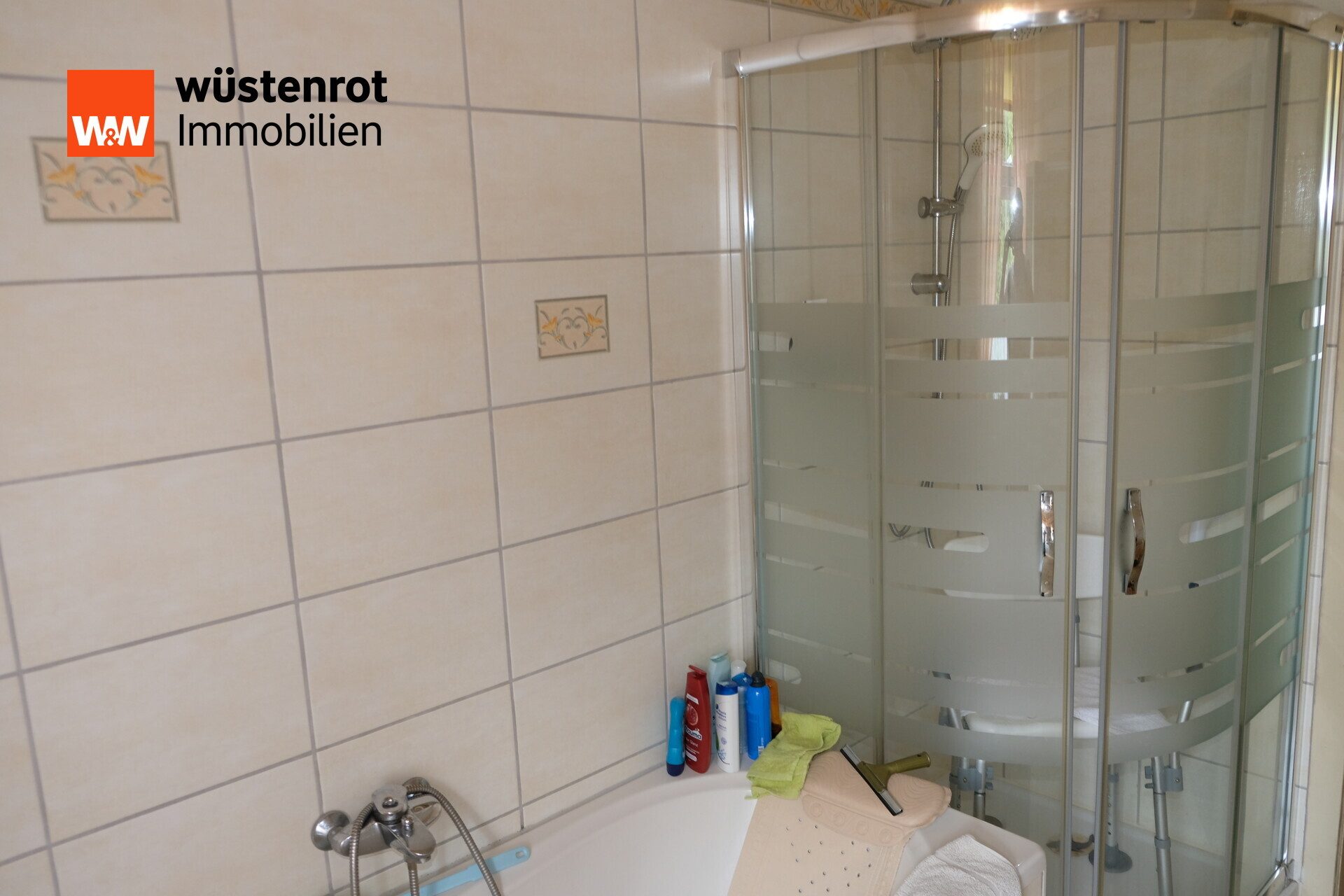 Immobilienangebot - Lunzenau / Cossen - Alle - Historische Villa mit Wald, Oase & großem Grundstück – Wohnen, Arbeiten & Vermieten