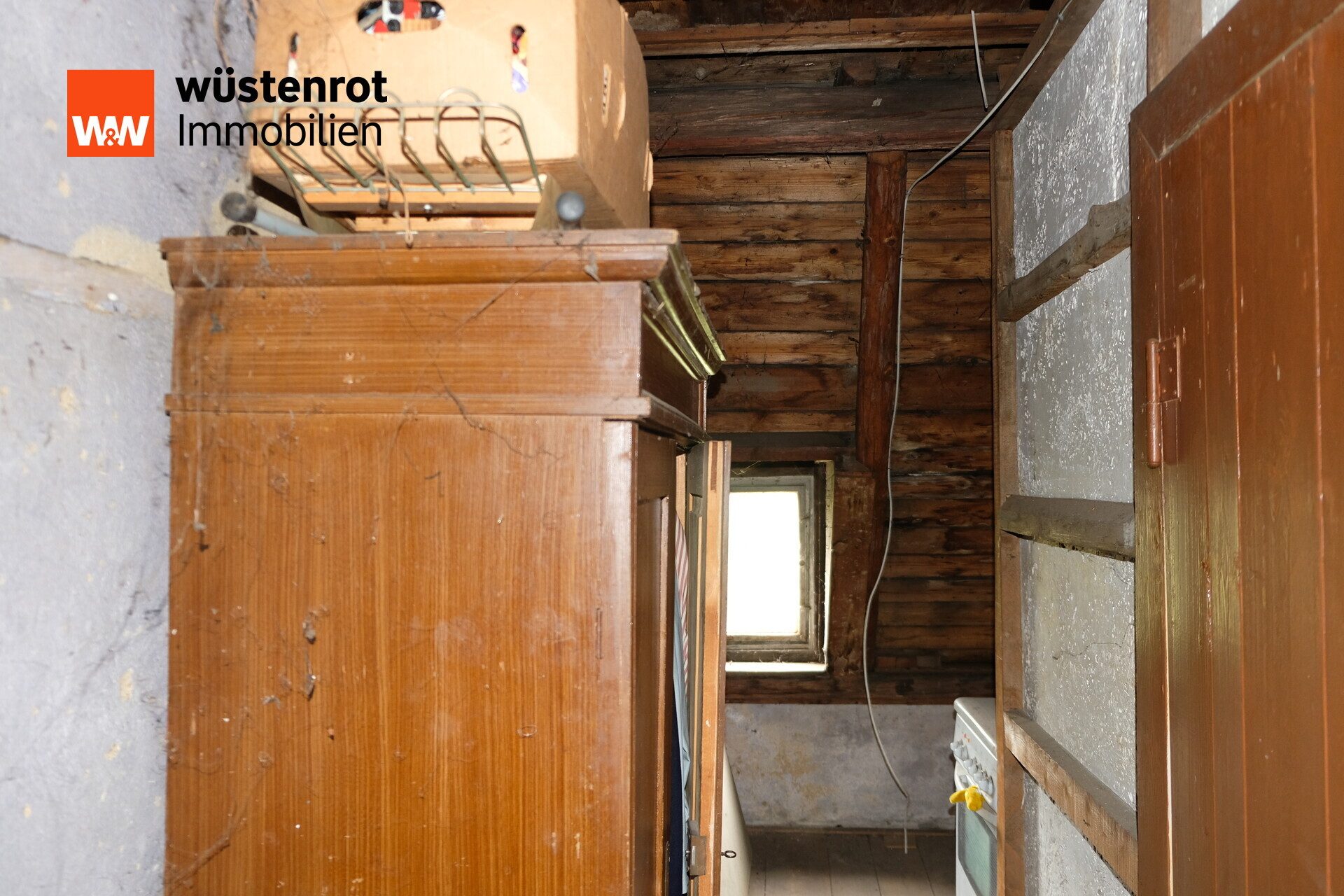 Immobilienangebot - Lunzenau / Cossen - Alle - Historische Villa mit Wald, Oase & großem Grundstück – Wohnen, Arbeiten & Vermieten