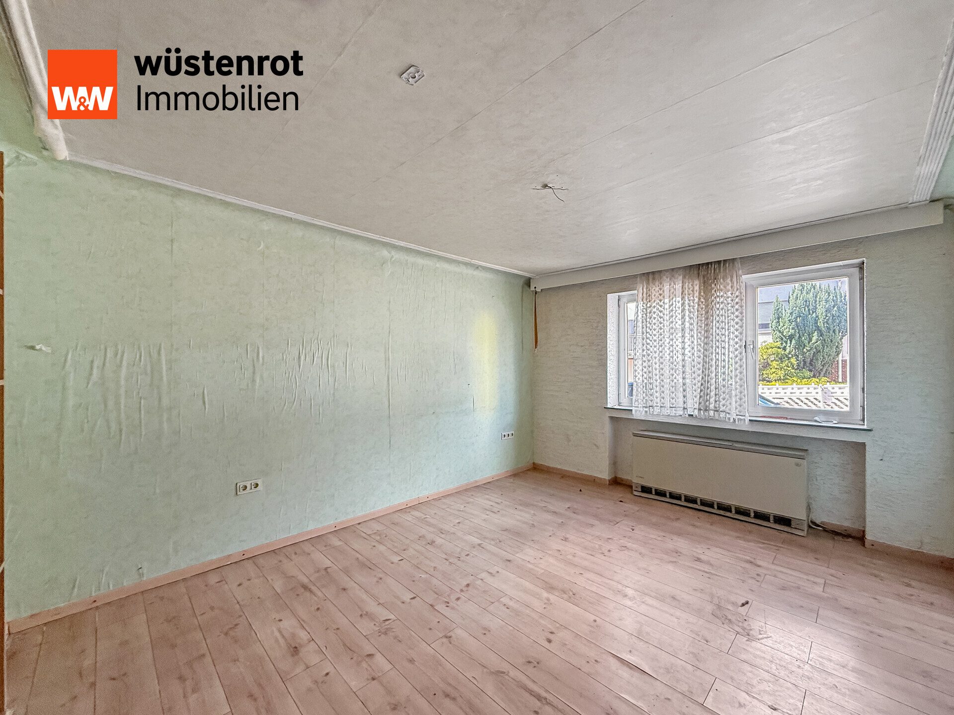 Immobilienangebot - Schwalbach - Alle - Zwei verbundene Mehrfamilienhäuser mit Baugrundstück – vielseitiges Entwicklungspotenzial