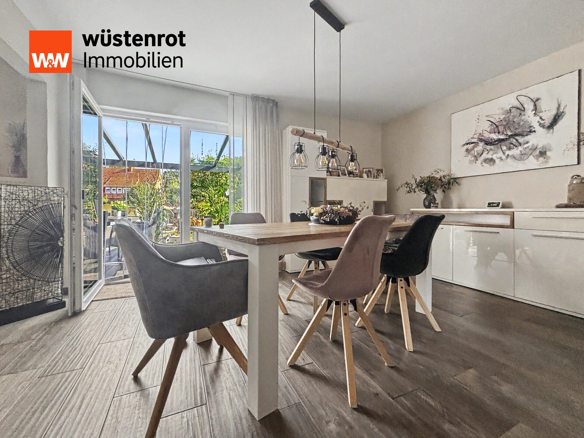 Immobilienangebot - Lingen (Ems) - Alle - Großzügiges Zweifamilienhaus mit mehreren Highlights auf großem Erbpachtgrundstück in Lingen (Ems)
