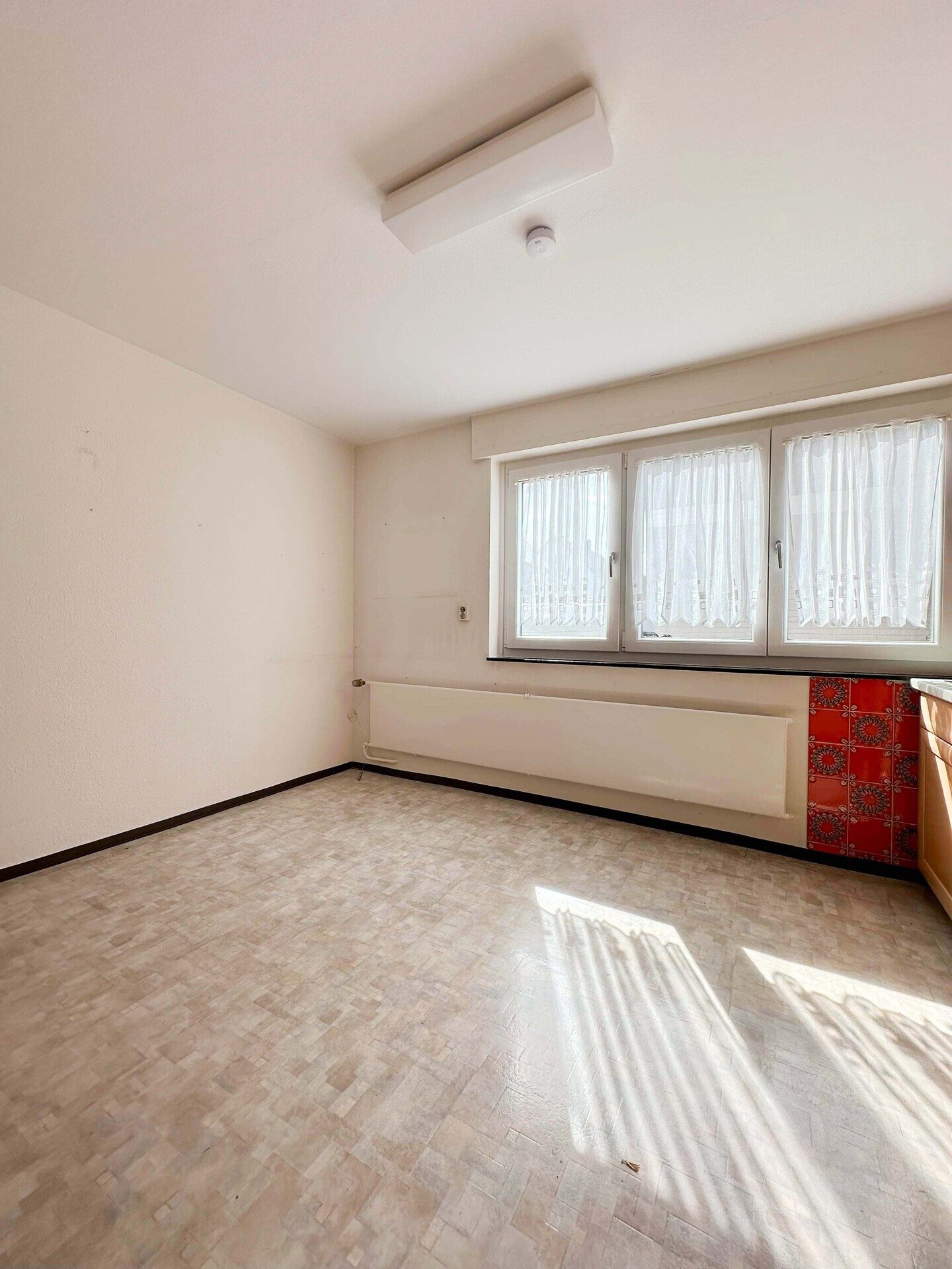 Immobilienangebot - Friedrichshafen - Alle - 3 Zimmerwohnung, Wintergarten, ca.78qm, Bj.59 zur Anlage oder Selbstnutzung