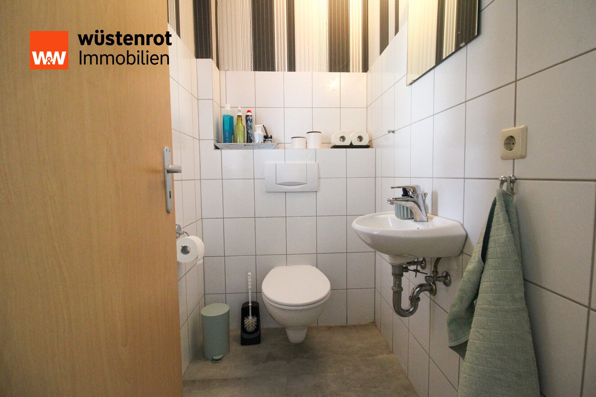 Immobilienangebot - Versmold - Alle - Wohnen wie in einer Doppelhaushälfte – großzügige Maisonettewohnung mit eigenem Garten in Versmold