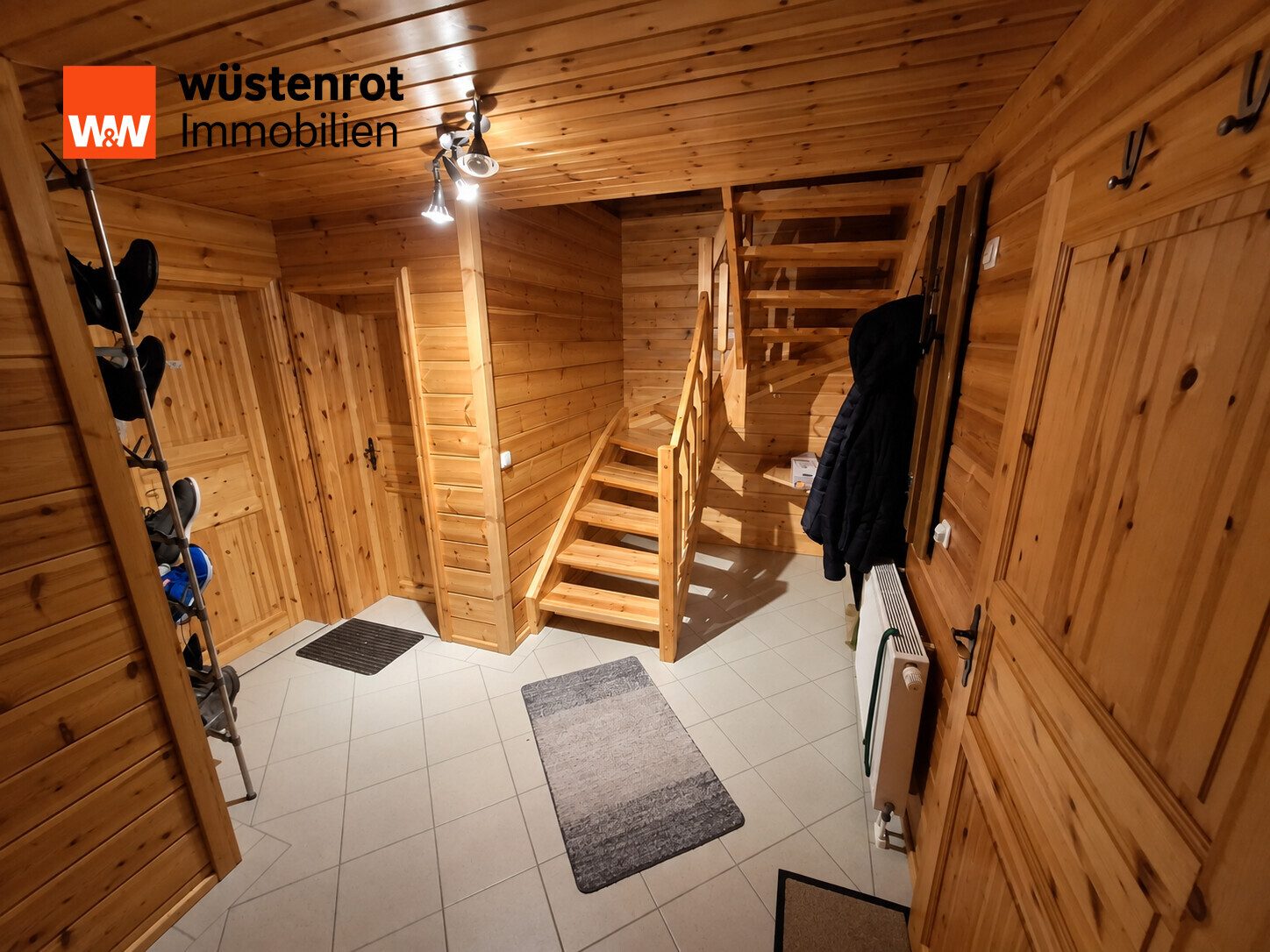 Immobilienangebot - Jatznick - Alle - Ein Zuhause mit Charakter – exklusives Holzhaus inkl. Sauna mit Traumgarten und besonderem Ambiente