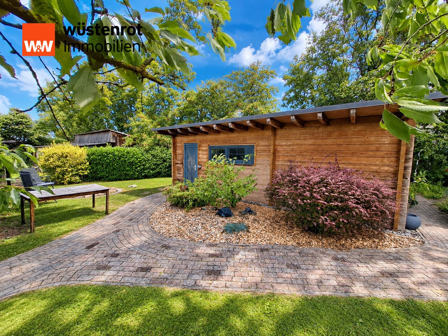 Immobilienangebot - Jatznick - Alle - Ein Zuhause mit Charakter – exklusives Holzhaus inkl. Sauna mit Traumgarten und besonderem Ambiente