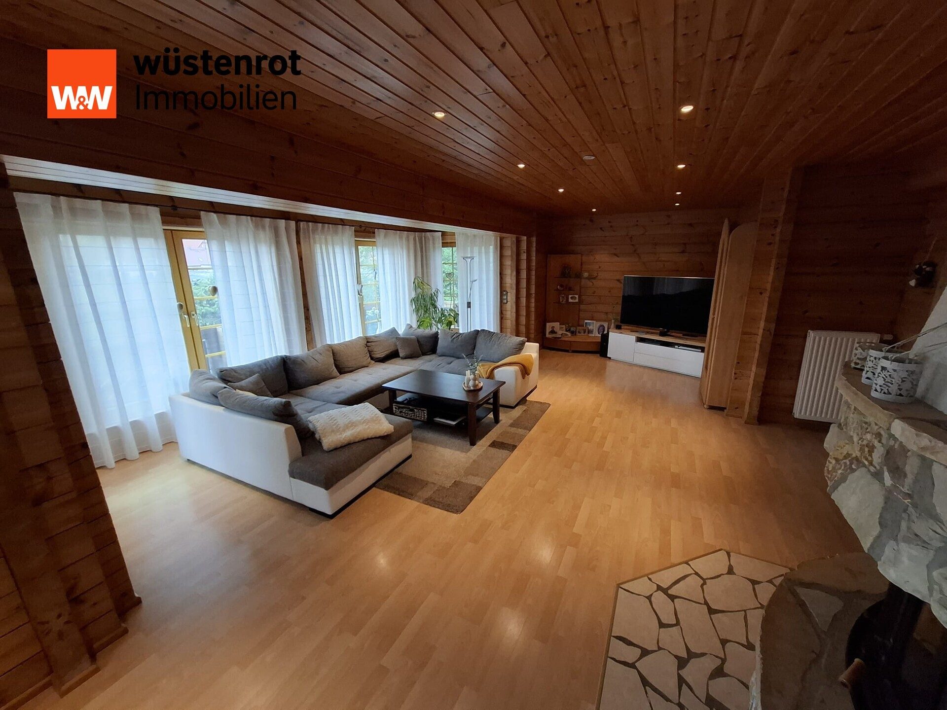 Immobilienangebot - Jatznick - Alle - Ein Zuhause mit Charakter – exklusives Holzhaus inkl. Sauna mit Traumgarten und besonderem Ambiente
