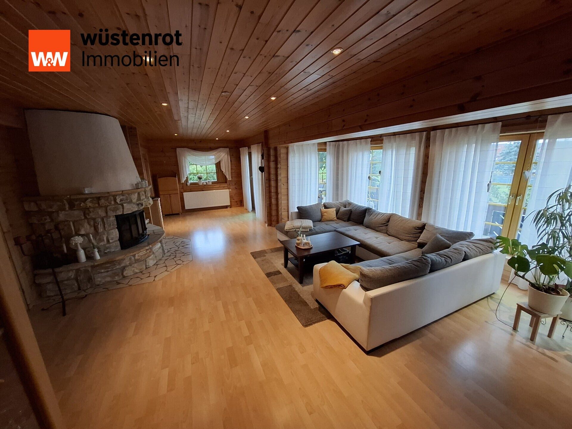 Immobilienangebot - Jatznick - Alle - Ein Zuhause mit Charakter – exklusives Holzhaus inkl. Sauna mit Traumgarten und besonderem Ambiente