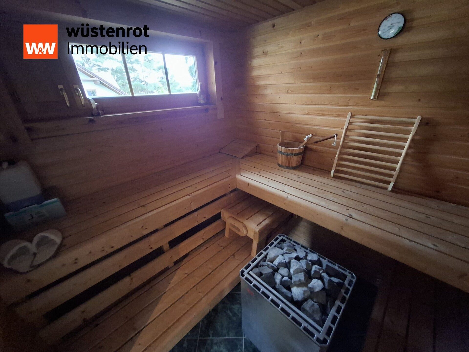 Immobilienangebot - Jatznick - Alle - Ein Zuhause mit Charakter – exklusives Holzhaus inkl. Sauna mit Traumgarten und besonderem Ambiente