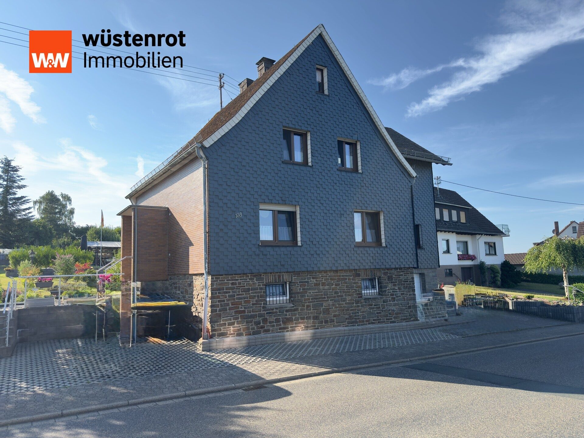 Immobilienangebot - Birken-Honigsessen / Honigsessen - Alle - Gepflegtes Einfamilienhaus, Grundstück mit vielfältigen Nutzungsmöglichkeiten