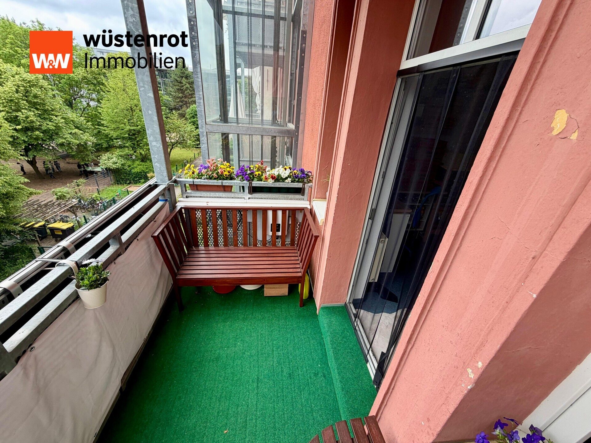 Immobilienangebot - Berlin Friedrichshain - Alle - BEZUGSFREI ab 01.12.26 Lichtdurchflutete Wohnung mit zwei Balkonen im Herzen von Berlin zu verkaufen