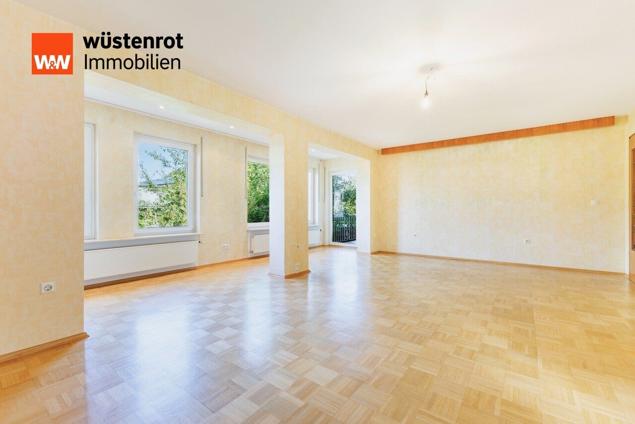 Immobilienangebot - Kaufungen - Alle - +++ Viel Platz! 2 FH mit Einliegerwohnung, großem Garagengebäude und Carport in beliebter Lage +++