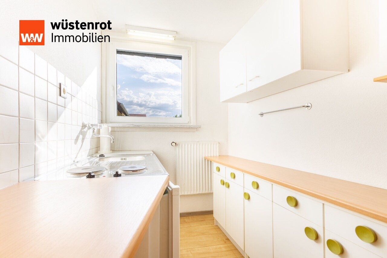 Immobilienangebot - Kaufungen - Alle - +++ Viel Platz! 2 FH mit Einliegerwohnung, großem Garagengebäude und Carport in beliebter Lage +++
