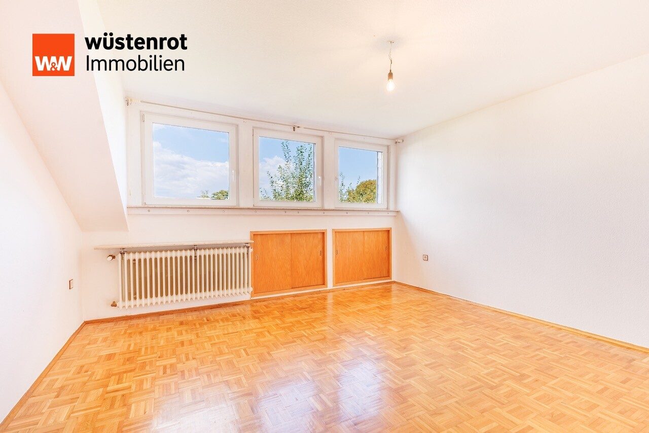Immobilienangebot - Kaufungen - Alle - +++ Viel Platz! 2 FH mit Einliegerwohnung, großem Garagengebäude und Carport in beliebter Lage +++