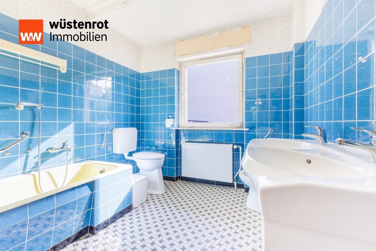 Immobilienangebot - Kaufungen - Alle - +++ Viel Platz! 2 FH mit Einliegerwohnung, großem Garagengebäude und Carport in beliebter Lage +++