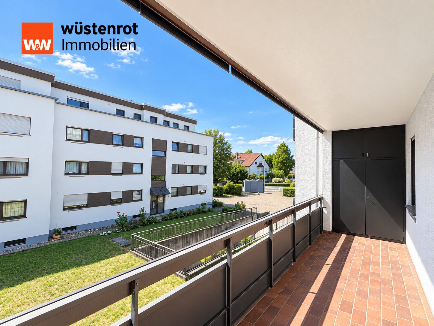 Balkon mit Abstellraum Immobilienangebot - Schorndorf - Alle - Schöne 3-Zimmer-Wohnung mit großem Balkon in Schorndorf