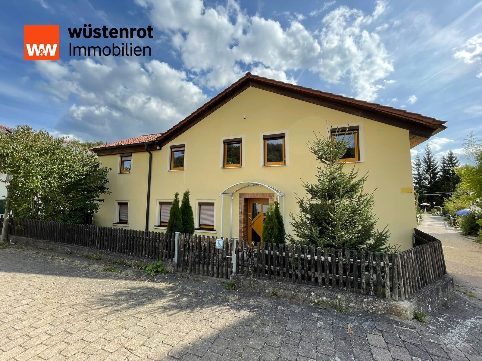 Immobilienangebot - Treuchtlingen / Möhren - Alle - Einfamilienhaus in ruhiger Dorflage - stadtnah und familienfreundlich