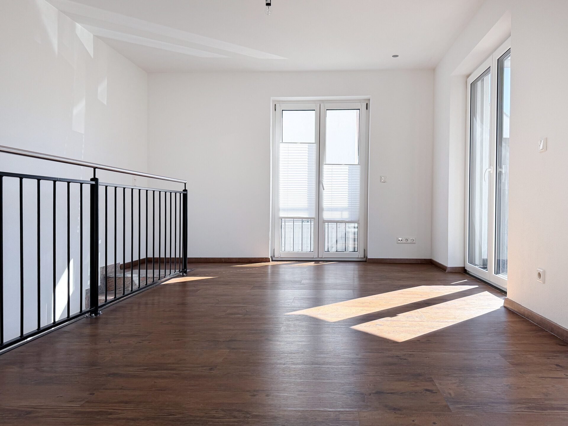 Immobilienangebot - Ingolstadt - Alle - Mehr als eine Wohnung: Großzügiges Wohnen auf zwei Ebenen mit eigenem Garten