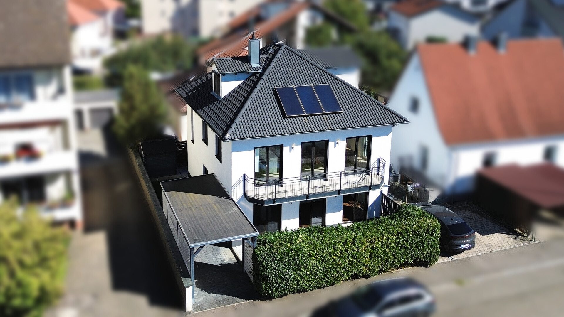 Immobilienangebot - Ingolstadt - Alle - Mehr als eine Wohnung: Großzügiges Wohnen auf zwei Ebenen mit eigenem Garten
