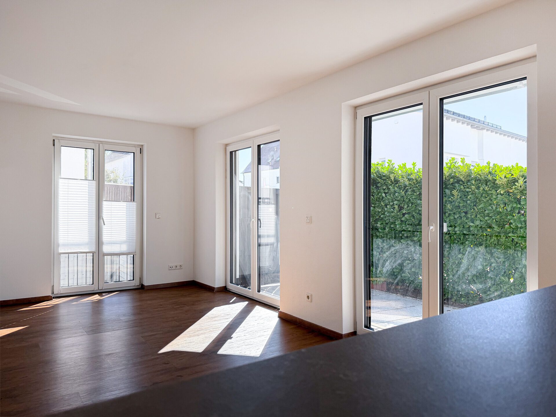 Immobilienangebot - Ingolstadt - Alle - Mehr als eine Wohnung: Großzügiges Wohnen auf zwei Ebenen mit eigenem Garten