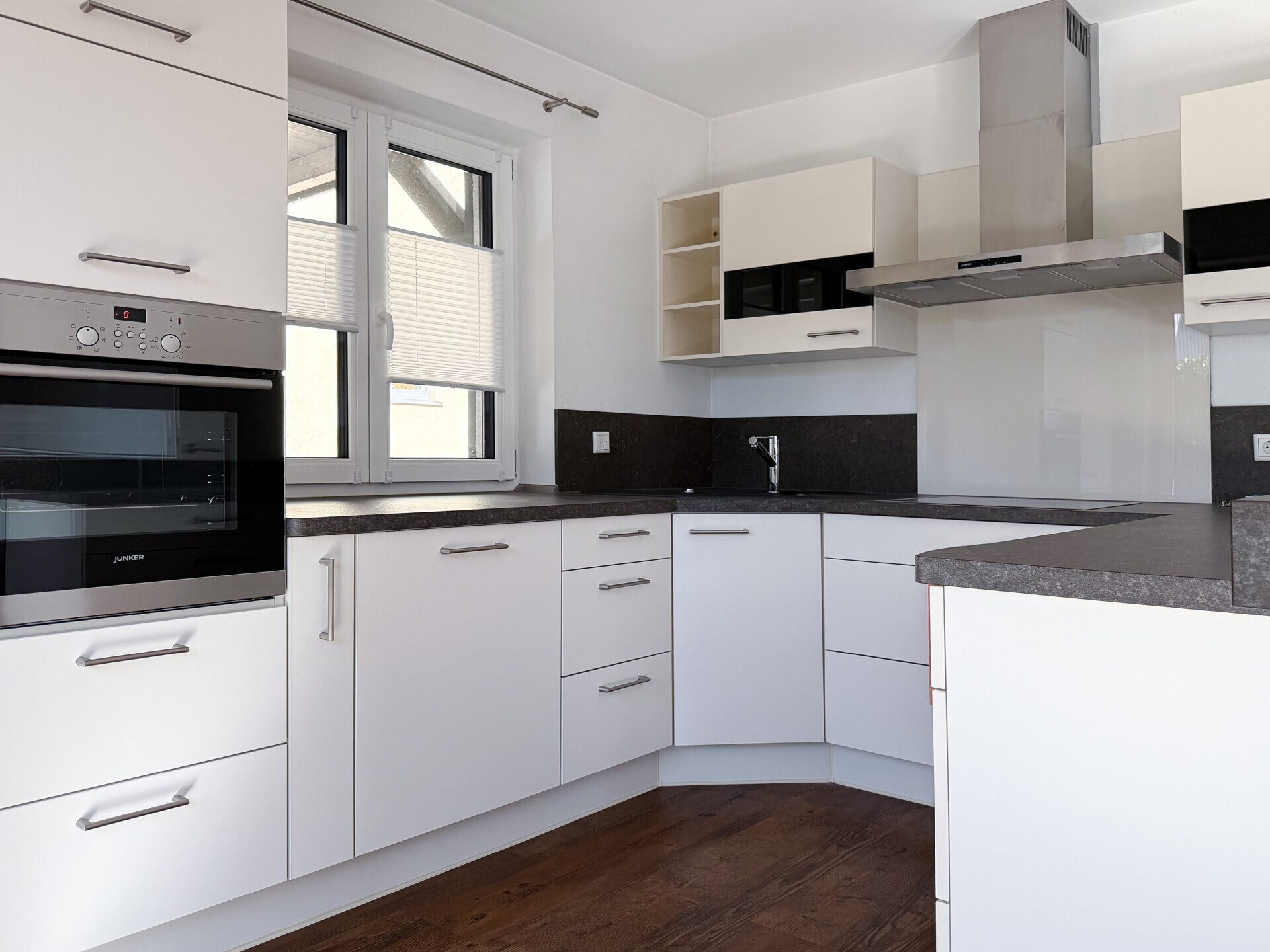 Immobilienangebot - Ingolstadt - Alle - Mehr als eine Wohnung: Großzügiges Wohnen auf zwei Ebenen mit eigenem Garten