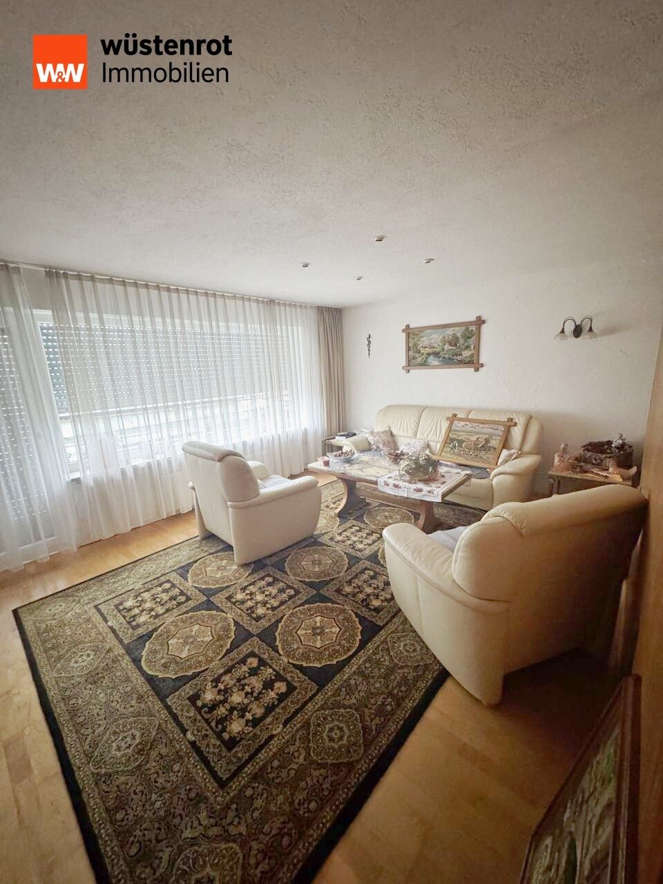 Immobilienangebot - Hüttlingen - Alle - Vielseitiges Wohnhaus mit seltener Dreifachgarage – ideal auch als Zweifamilienhaus nutzbar
