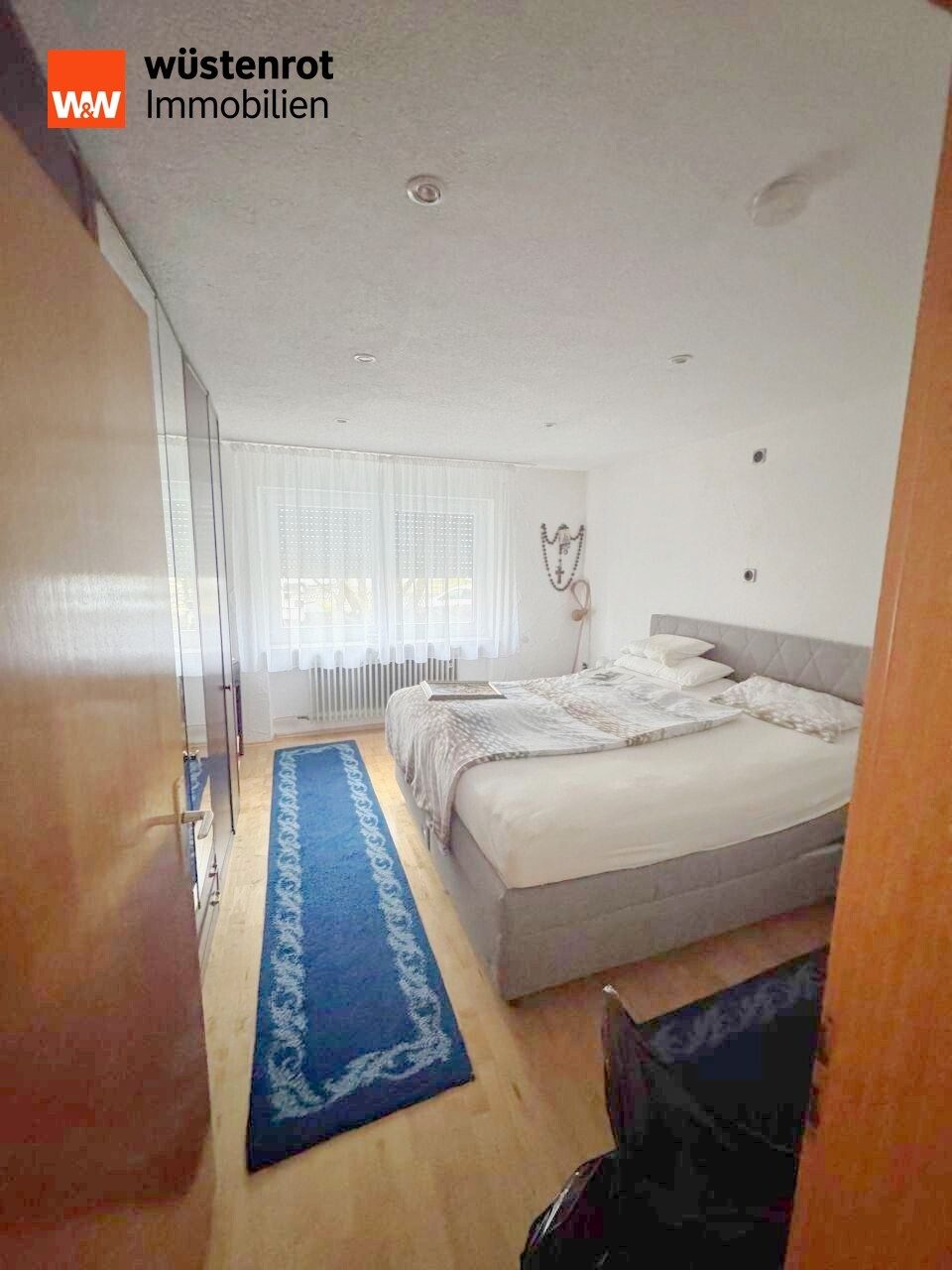 Immobilienangebot - Hüttlingen - Alle - Vielseitiges Wohnhaus mit seltener Dreifachgarage – ideal auch als Zweifamilienhaus nutzbar