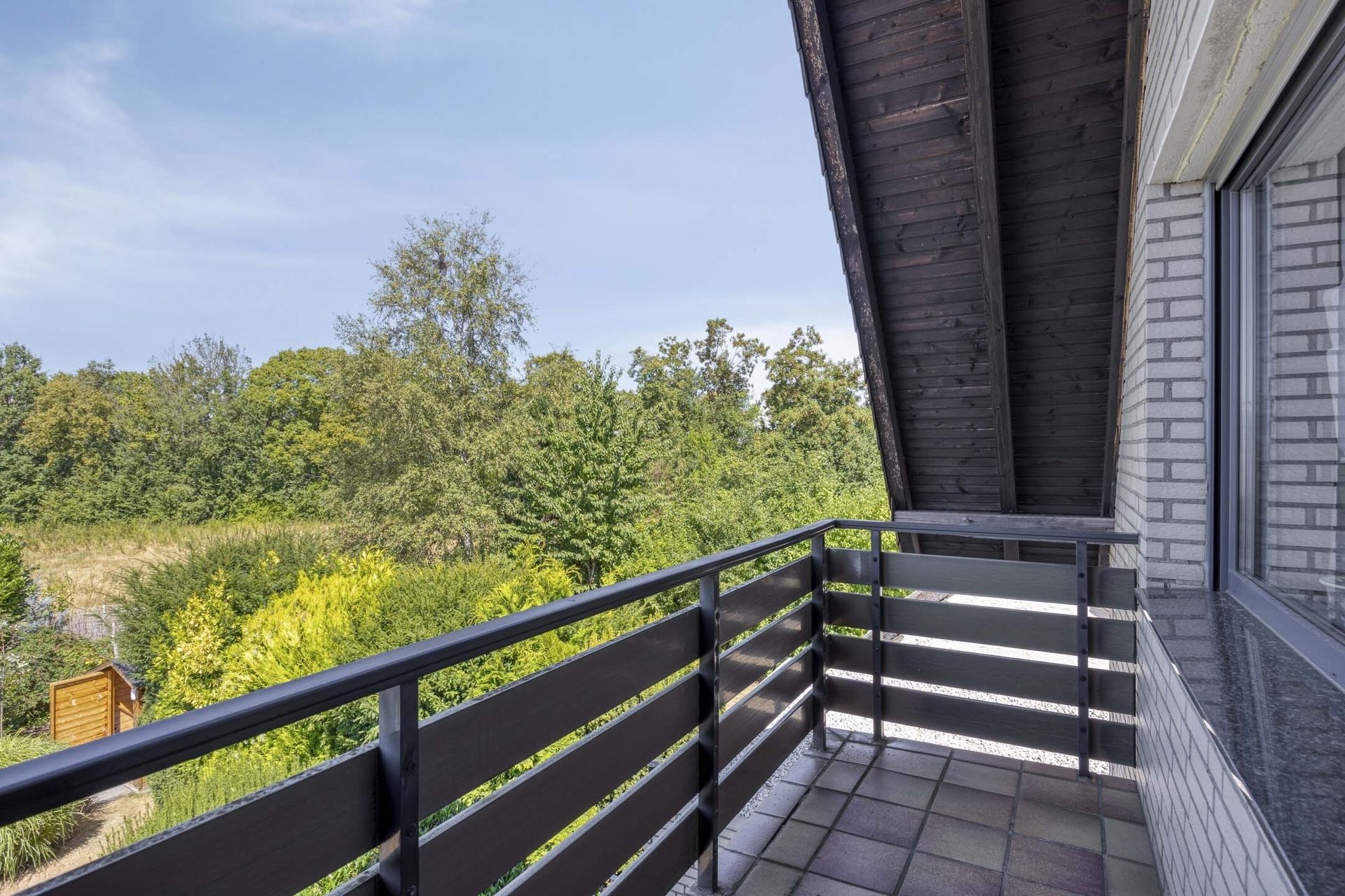 Immobilienangebot - Weilerswist - Alle - Echtes Raumwunder auf großem Sonnen-Grundstück in guter Wohnlage. Hier ist flexible Nutzung möglich!