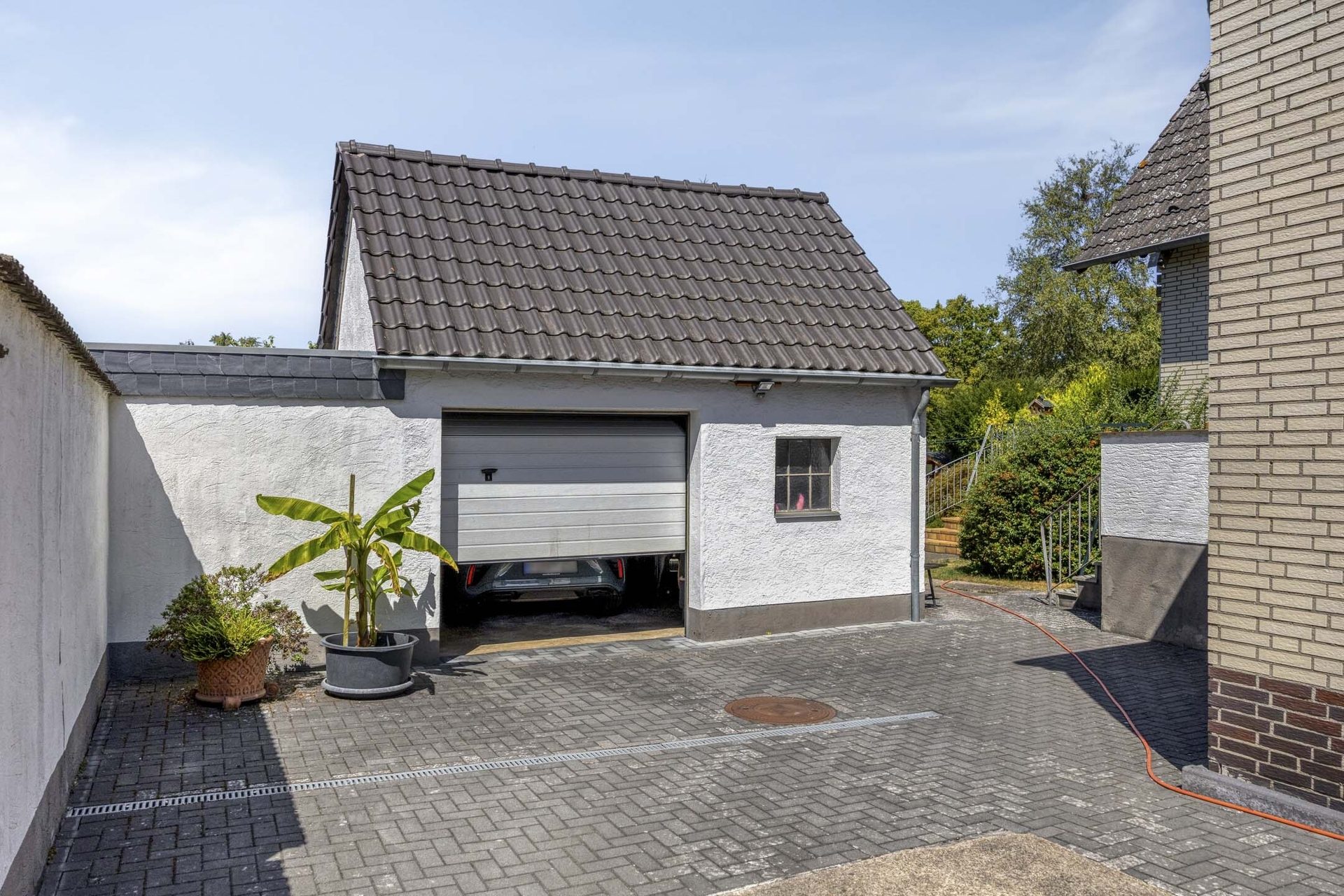 Immobilienangebot - Weilerswist - Alle - Echtes Raumwunder auf großem Sonnen-Grundstück in guter Wohnlage. Hier ist flexible Nutzung möglich!