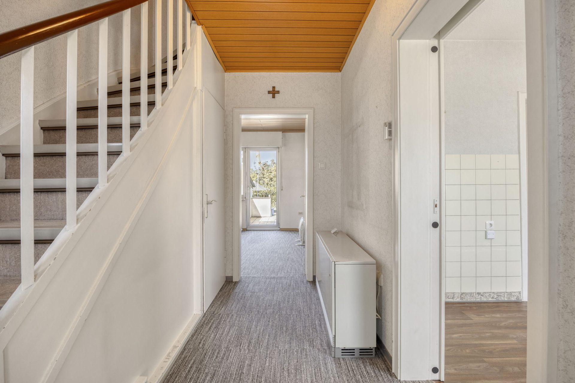 Immobilienangebot - Weilerswist - Alle - Echtes Raumwunder auf großem Sonnen-Grundstück in guter Wohnlage. Hier ist flexible Nutzung möglich!