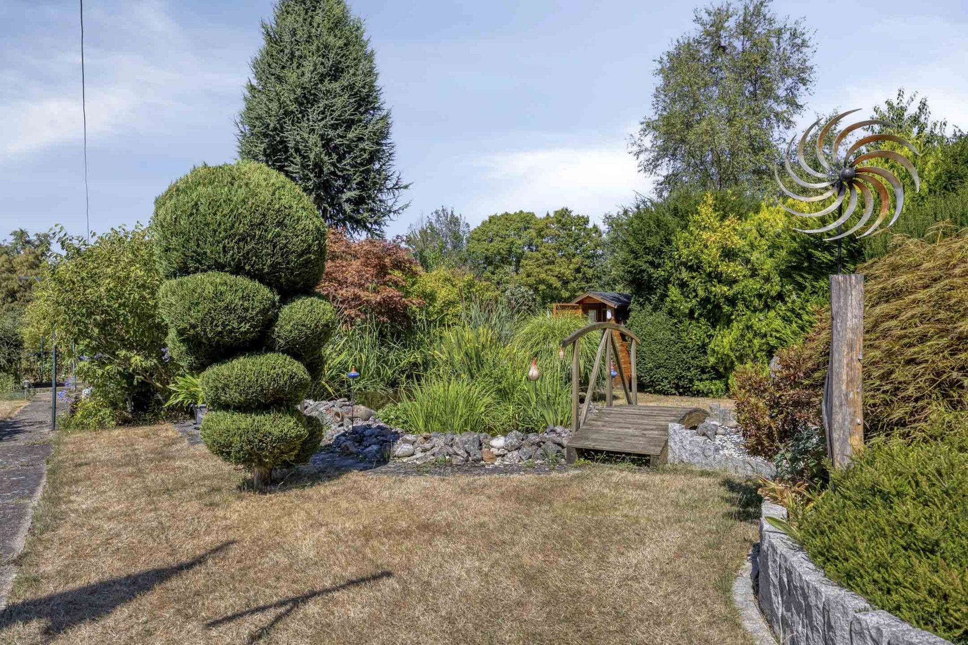 Immobilienangebot - Weilerswist - Alle - Echtes Raumwunder auf großem Sonnen-Grundstück in guter Wohnlage. Hier ist flexible Nutzung möglich!