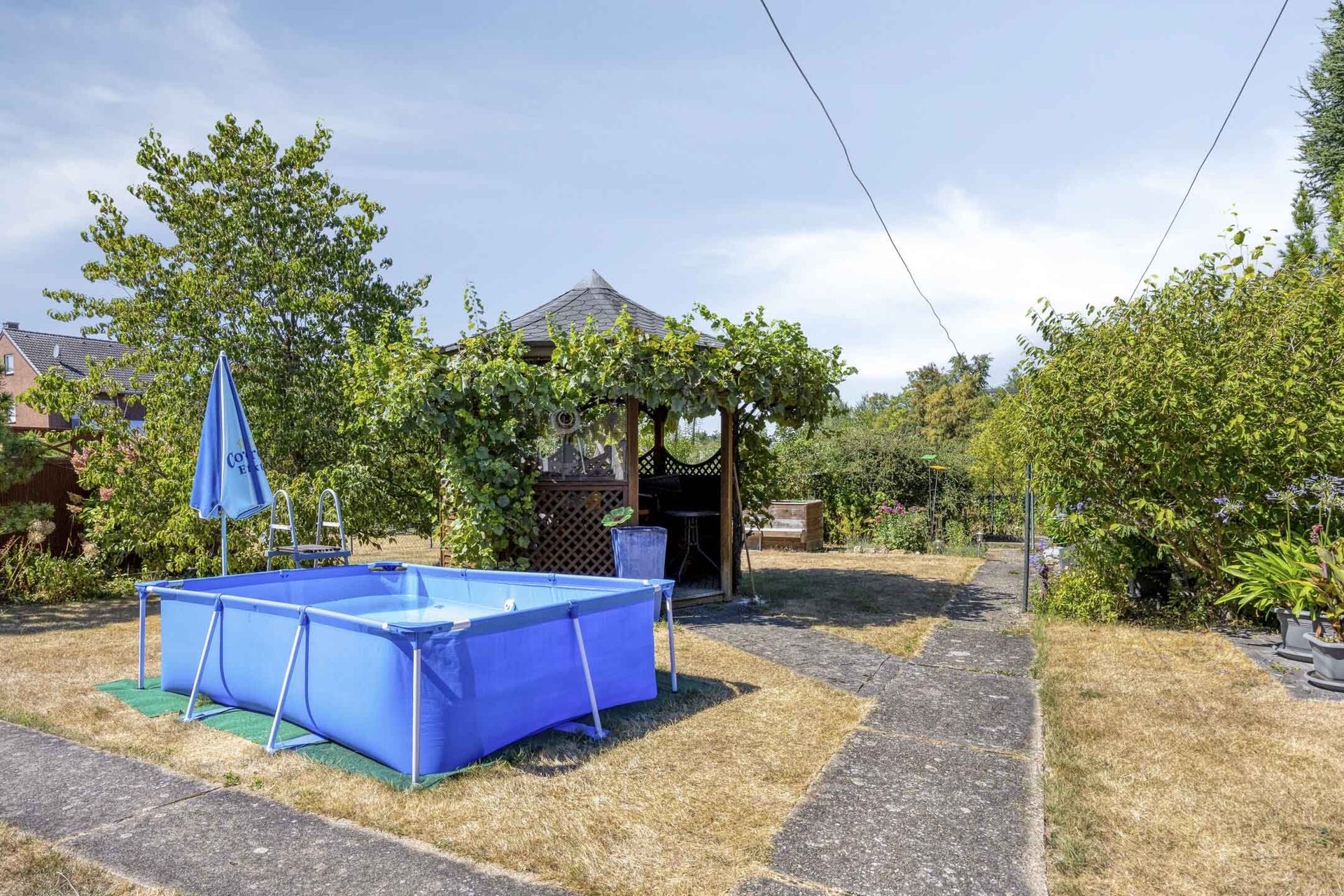 Immobilienangebot - Weilerswist - Alle - Echtes Raumwunder auf großem Sonnen-Grundstück in guter Wohnlage. Hier ist flexible Nutzung möglich!