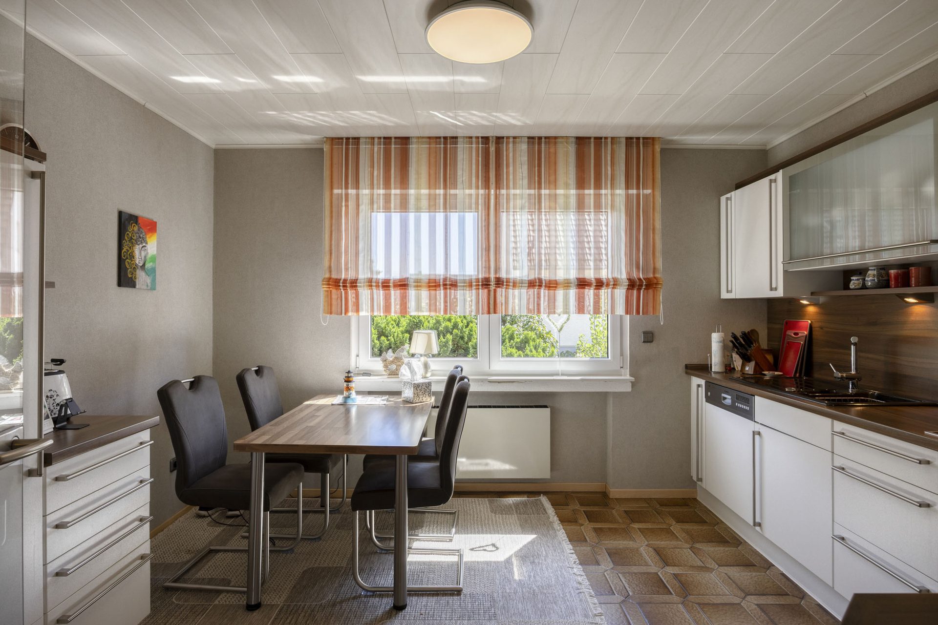 Immobilienangebot - Weilerswist - Alle - Echtes Raumwunder auf großem Sonnen-Grundstück in guter Wohnlage. Hier ist flexible Nutzung möglich!