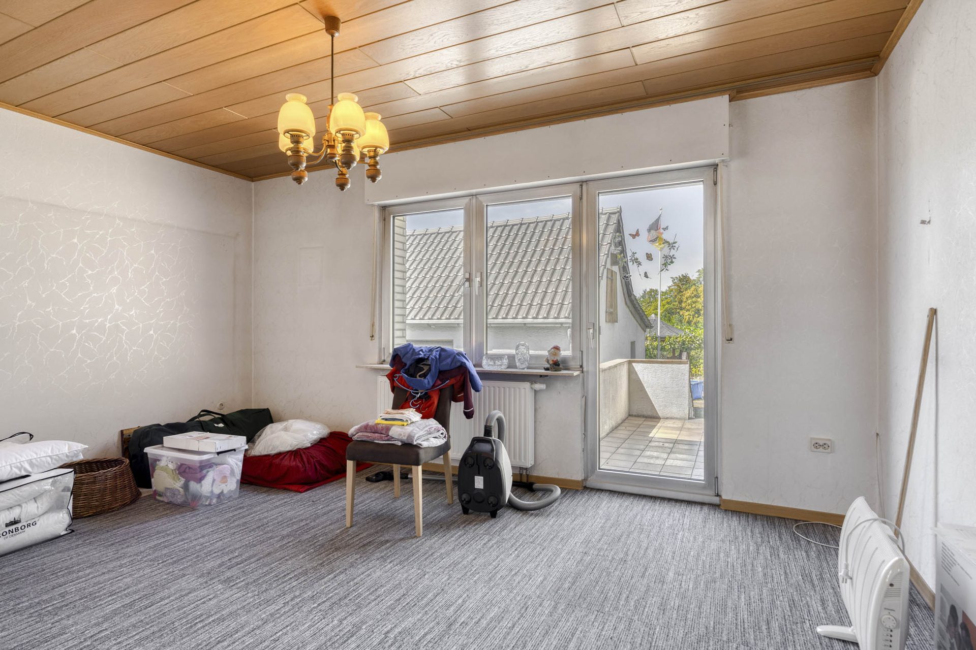 Immobilienangebot - Weilerswist - Alle - Echtes Raumwunder auf großem Sonnen-Grundstück in guter Wohnlage. Hier ist flexible Nutzung möglich!