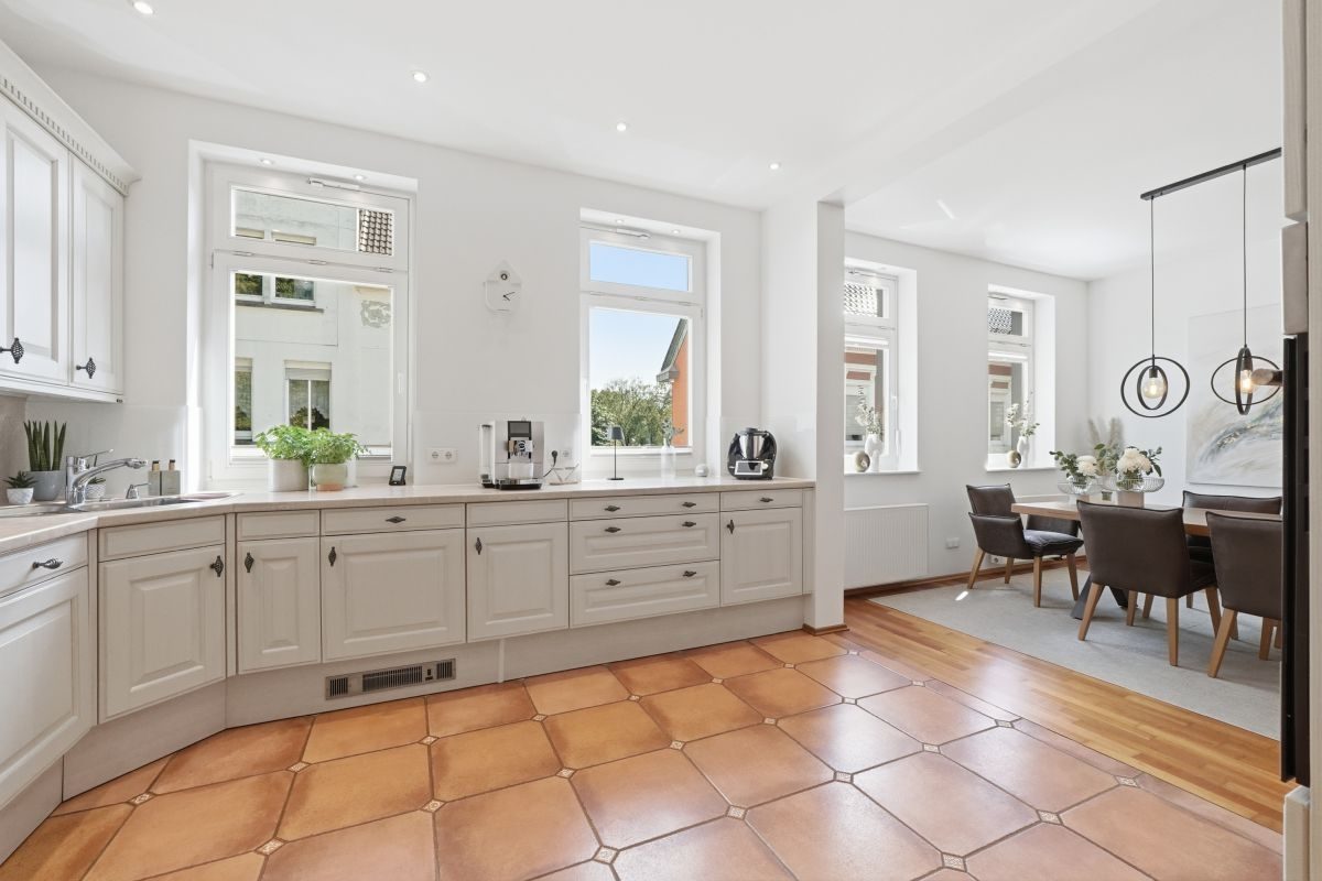 Immobilienangebot - Solingen - Alle - Historisch wohnen, modern leben: Modernisiertes Einfamilienhaus mit Einliegerwohnung (3D-Rundgang).