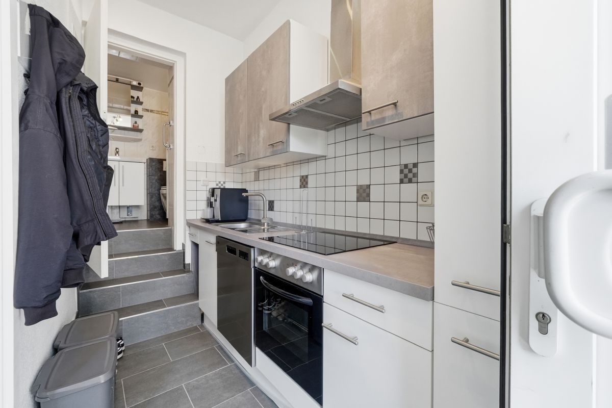 Immobilienangebot - Solingen - Alle - Historisch wohnen, modern leben: Modernisiertes Einfamilienhaus mit Einliegerwohnung (3D-Rundgang).