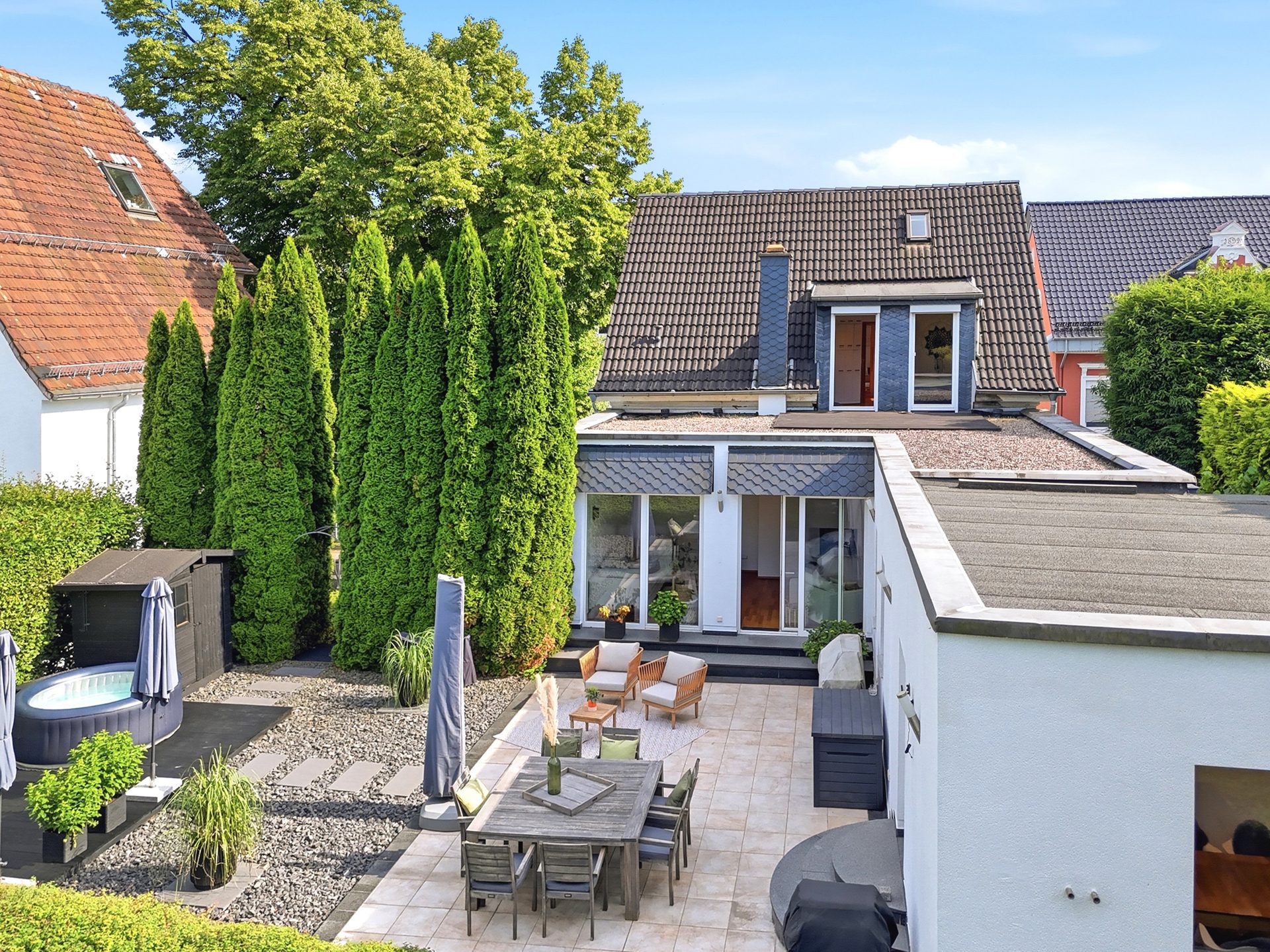 Immobilienangebot - Solingen - Alle - Historisch wohnen, modern leben: Modernisiertes Einfamilienhaus mit Einliegerwohnung (3D-Rundgang).