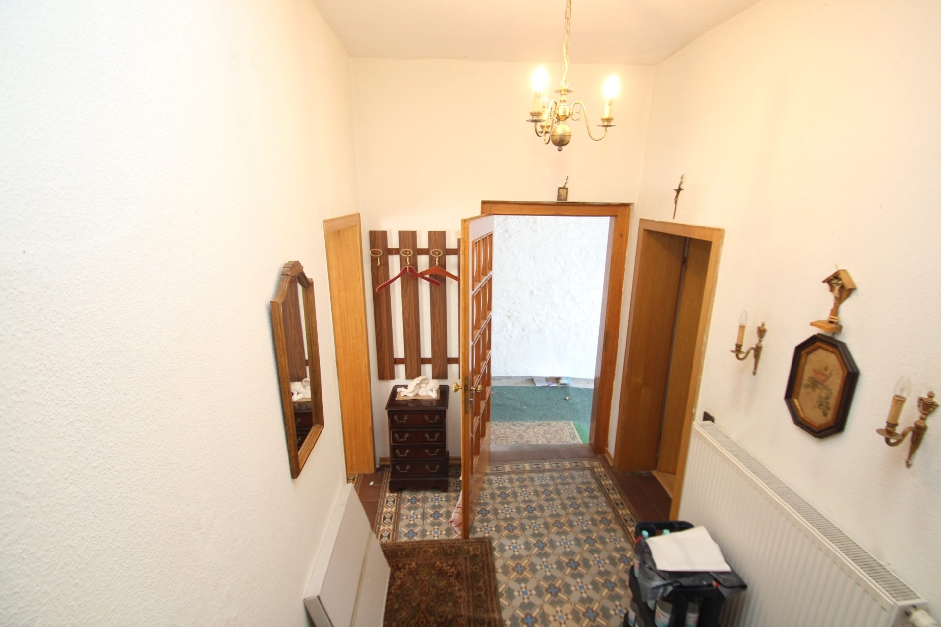 Immobilienangebot - Bonn - Alle - Mit 3D: Reihenmittelhaus mit viel Potenzial, 8 Zimmern & ca. 400 m² Grundstück in Bonn-Lannesdorf