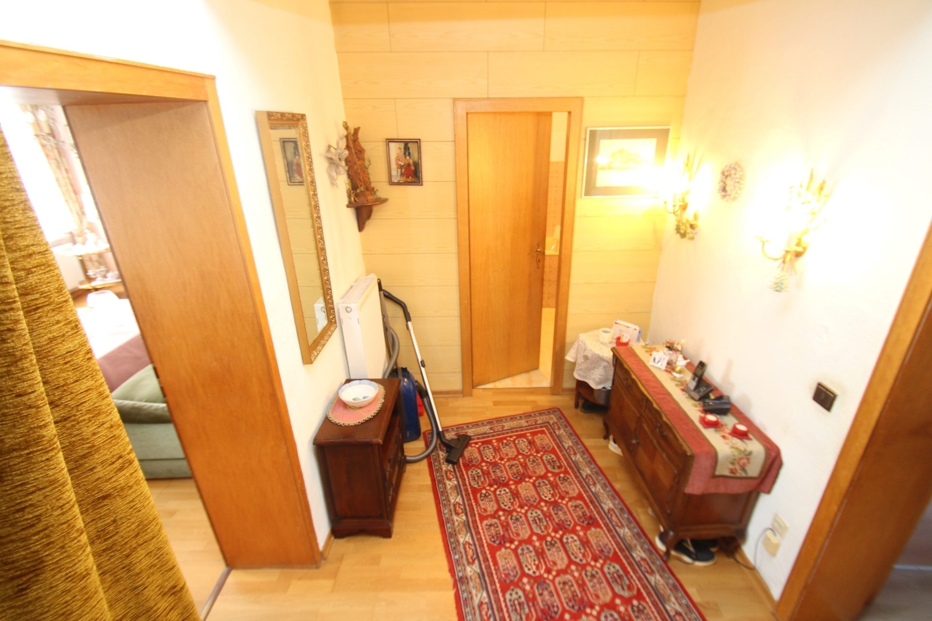 Immobilienangebot - Bonn - Alle - Mit 3D: Reihenmittelhaus mit viel Potenzial, 8 Zimmern & ca. 400 m² Grundstück in Bonn-Lannesdorf
